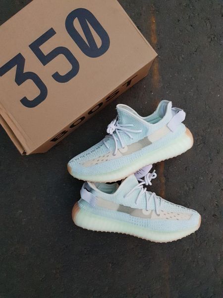 Adidas Yeezy Boost 350 V2 Hyper Space v2 8504-36 фото