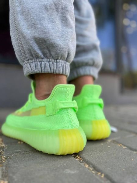 Yeezy 350 v2 GLOW IN DARK 11425-36 фото