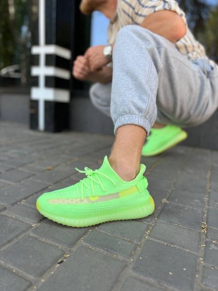 Yeezy 350 v2 GLOW IN DARK 11425-36 фото