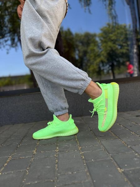 Yeezy 350 v2 GLOW IN DARK 11425-36 фото