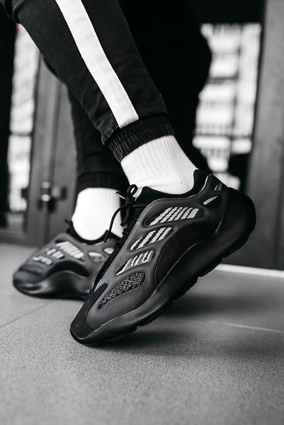 Adidas Yeezy Boost 700 V3 Black Alvah 3190-36 фото