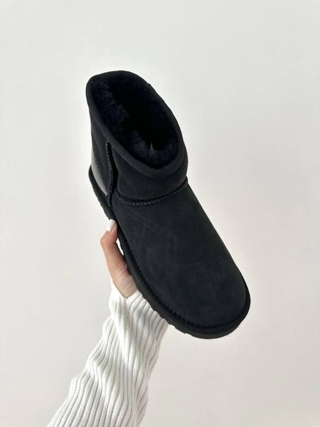 Ugg Classic Mini Black LACQUER 9942-36 фото