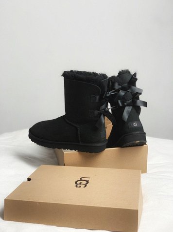 UGG Short Bailey Bow Black 5300-36 фото