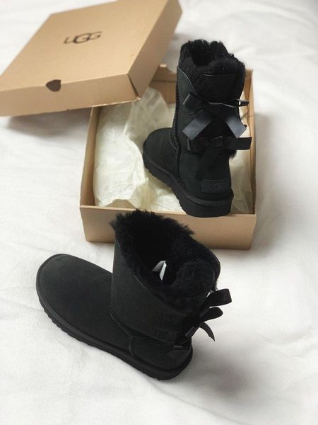 UGG Short Bailey Bow Black 5300-36 фото