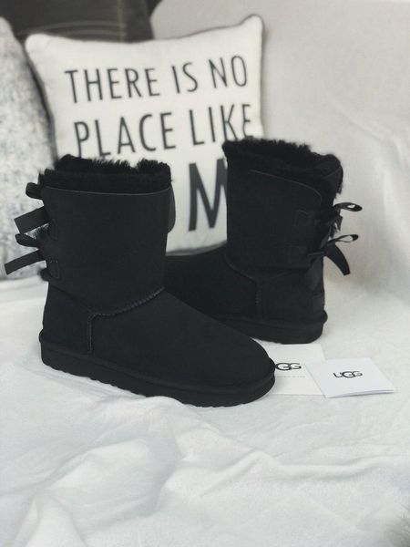 UGG Short Bailey Bow Black 5300-36 фото