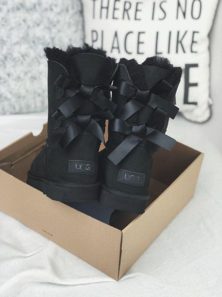 UGG Short Bailey Bow Black 5300-36 фото