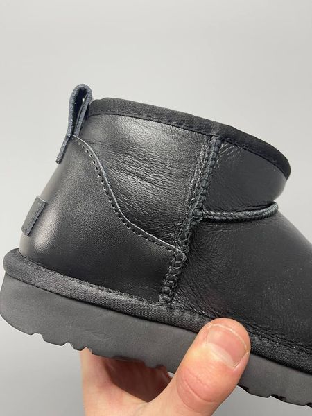 Ugg Ultra Mini Black Leather 8247-36 фото