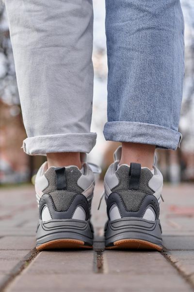 Adidas Yeezy Boost 700 V2 Winter Grey Black 10020-44 фото