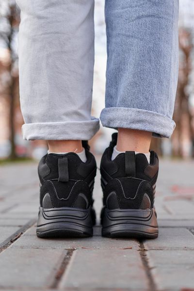 Adidas Yeezy Boost 700 V2 Winter Black 10019-36 фото