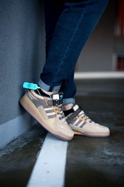 Bad Bunny x Adidas Forum Buckle Low 2765-36 фото