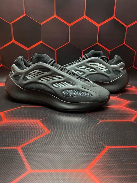 Adidas Yeezy Boost 700 V3 Alvah Black 8644-36 фото