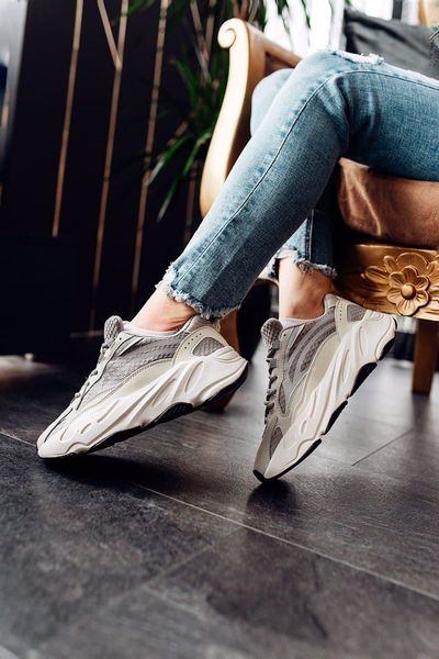 Adidas Yeezy Boost 700 V2 Static 3162-36 фото