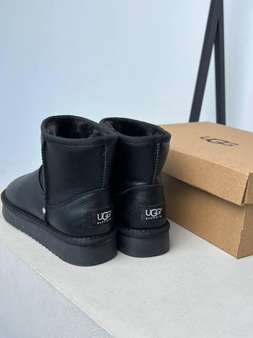 UGG Mini Black v3 10053-36 фото