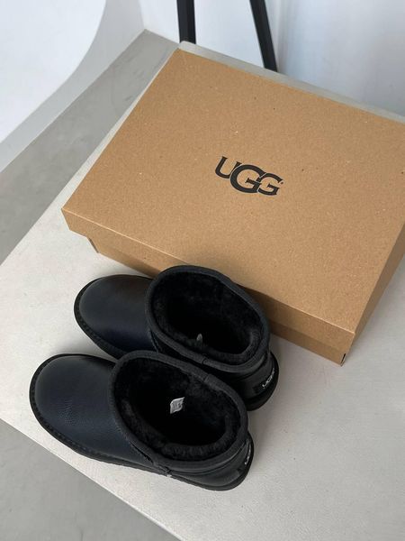 UGG Mini Black v3 10053-36 фото