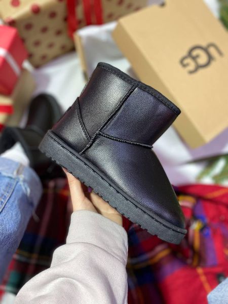 Ugg Mini Black Leather 9709-36 фото